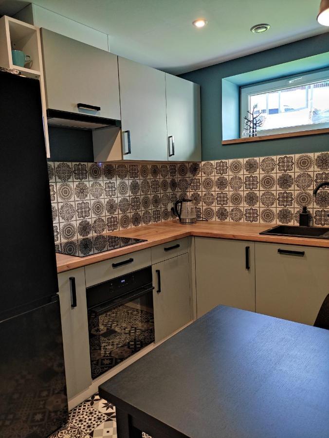 Appartement Trzy Male Drzewka à Wielka Wies  Extérieur photo