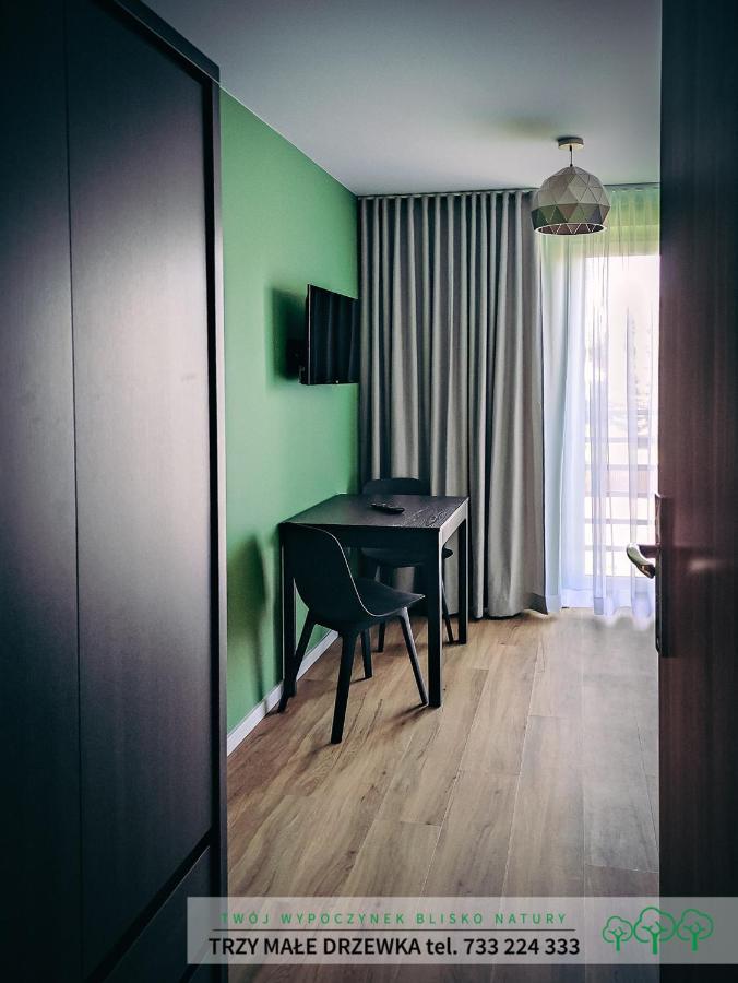 Appartement Trzy Male Drzewka à Wielka Wies  Extérieur photo