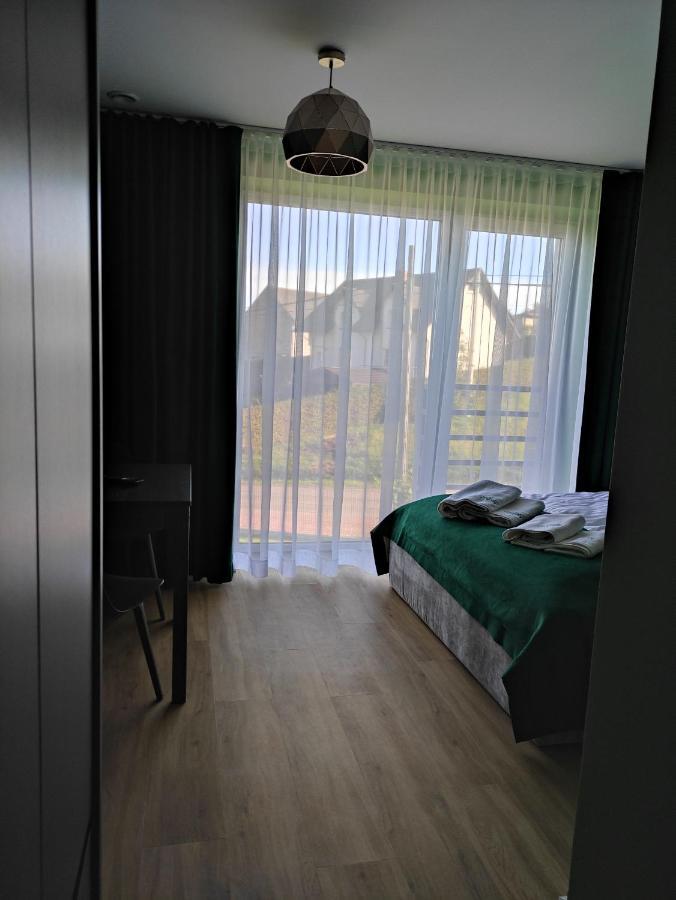 Appartement Trzy Male Drzewka à Wielka Wies  Extérieur photo