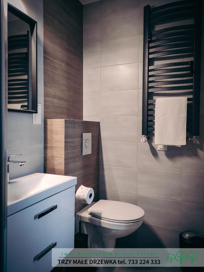Appartement Trzy Male Drzewka à Wielka Wies  Extérieur photo