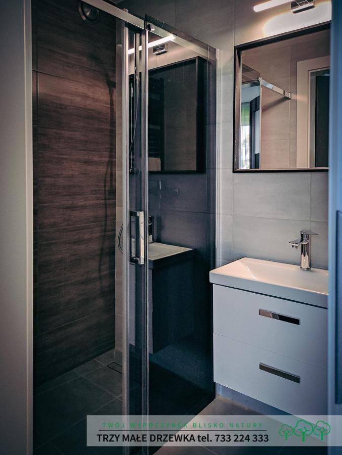 Appartement Trzy Male Drzewka à Wielka Wies  Extérieur photo