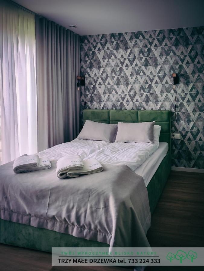 Appartement Trzy Male Drzewka à Wielka Wies  Extérieur photo
